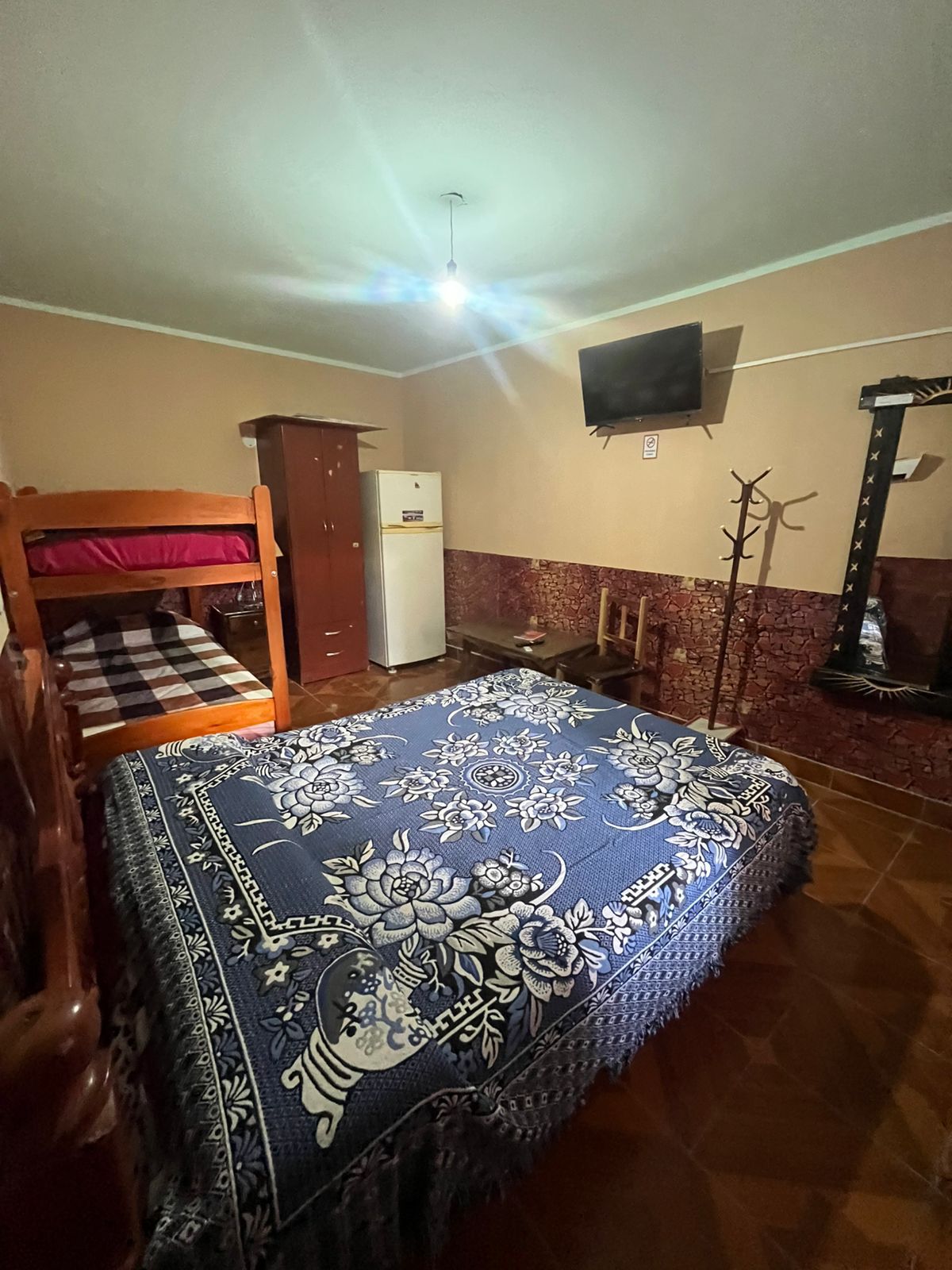 Habitación privada con baño privado en Hostal Lucero